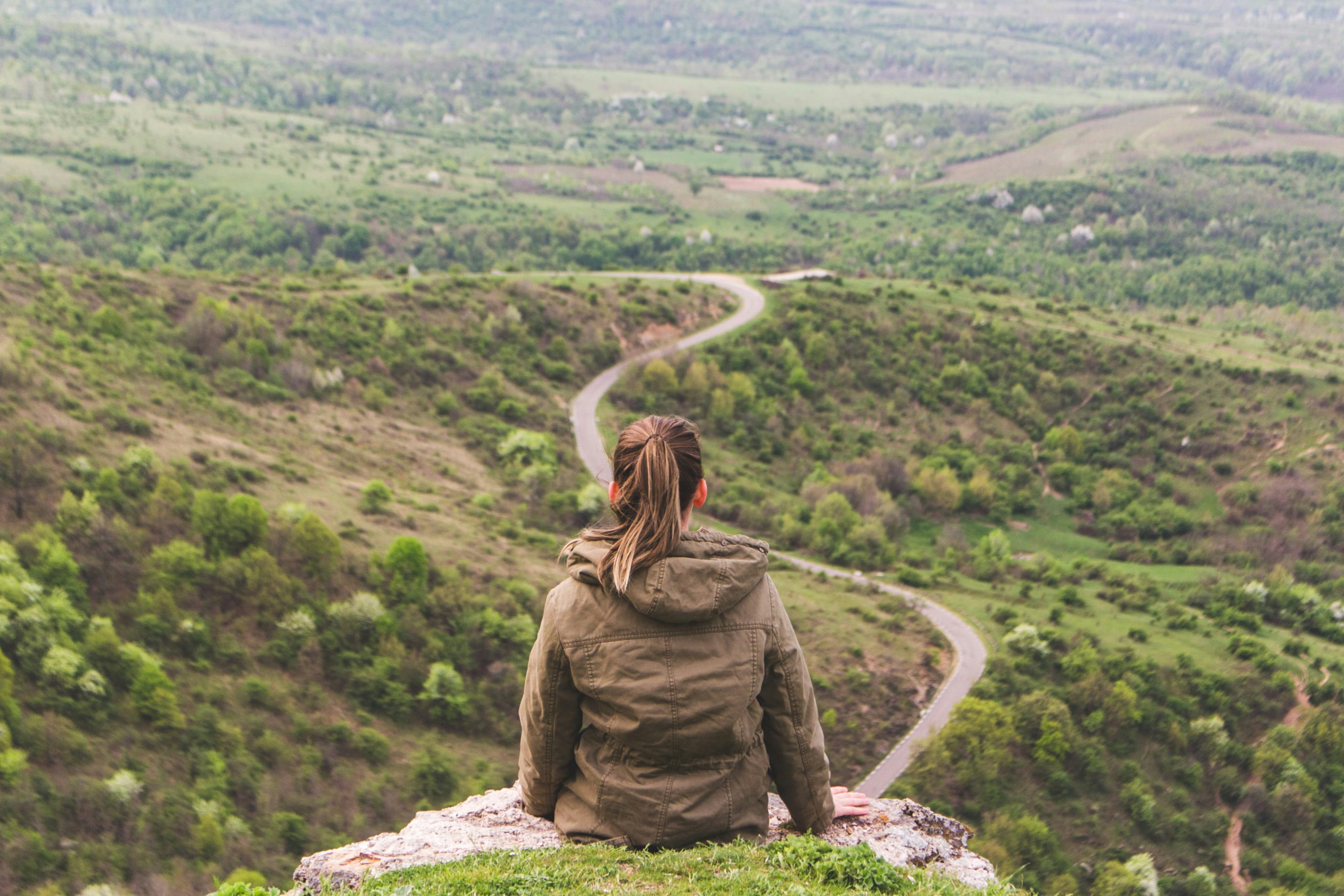 The Reflective Journey Continues: Travelling Betwixt and Between Conflicting Worlds in Educational Leadership